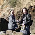 Pêche à pied pour Manon et Noé à la mer