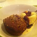 Gâteaux pistaches - chocolat et sauce Mars