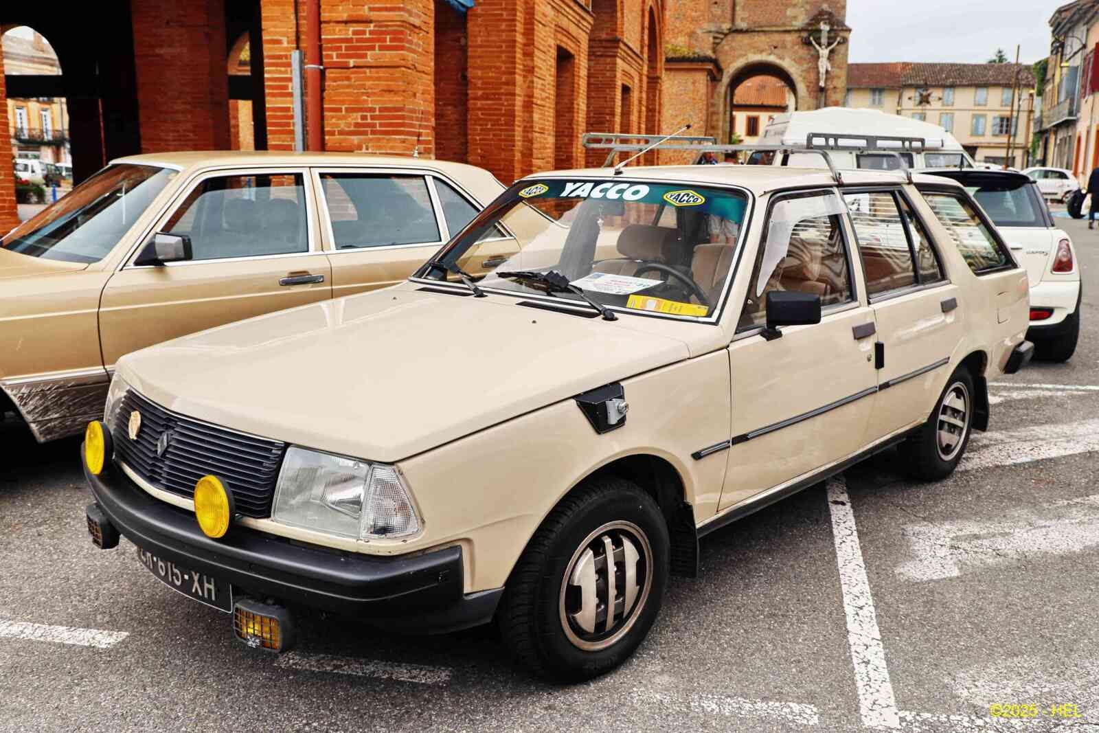 Renault 18 Break_02 - 1982 [F] HL_GF