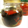Antipasti : Ail noir et tomate séchée marinés à l'huile olive & Bushman bread