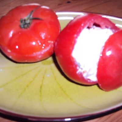 Tomate farcie au thon
