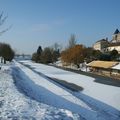 Le Canal de La Loire pris par la glace