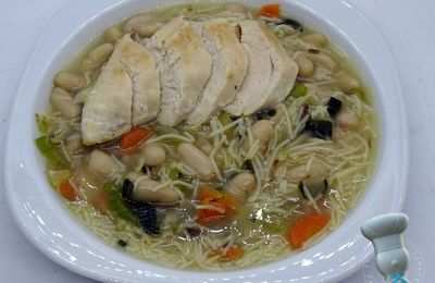 Soupe de poulet aux vermicelles