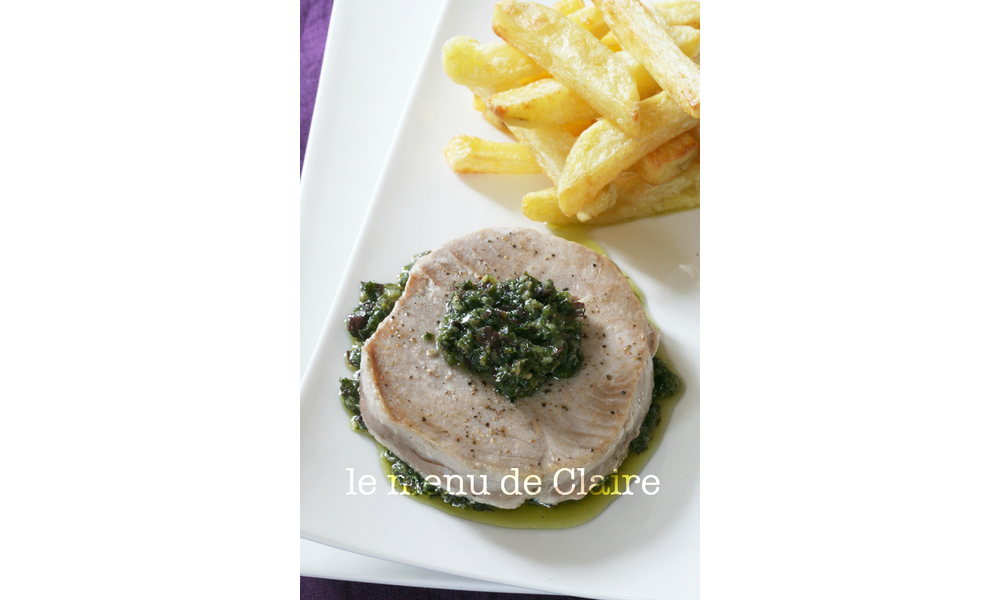 Thon mi-cuit en tartare d'algues