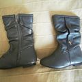 N°73 bottes taille 24 1,00 euro 