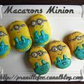 Macarons Minion { Food art } {Macarons design }