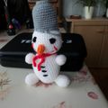 Un bonhomme de neige au crochet et son tuto