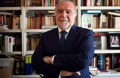 Manuel Alegre (1936 -) : l’Armoire / O Armário