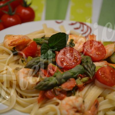 Linguine aux crevettes et asperges