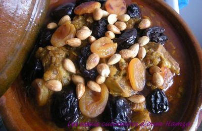 tajine de veau pruneaux, abricots, amandes