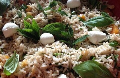 Salade de riz, menthe basilic et abricots