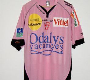 A la recherche de maillots de l'ASNL