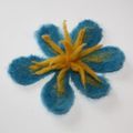 Broche en laine cardée #2#