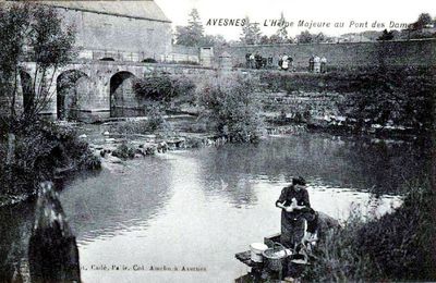 AVESNES SUR HELPE - Les Lavandières