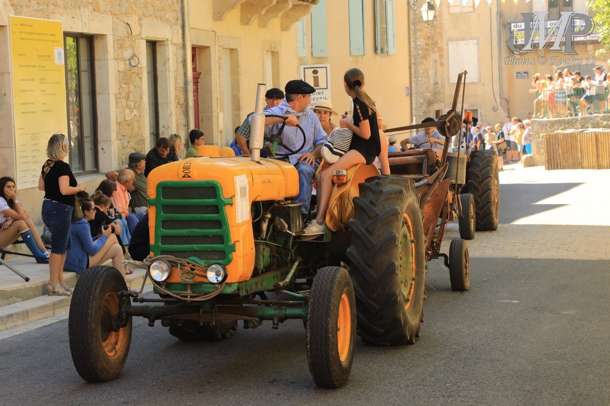 091 - Tracteur : SOM40 B - 45 CV - 4256 cc - années 1959 / 1960