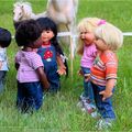Les enfants des voisins à la ferme