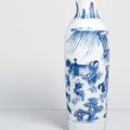 A blue and white figural vase, Qing dynasty, 17th century