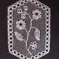 Petites fleurs en dentelle