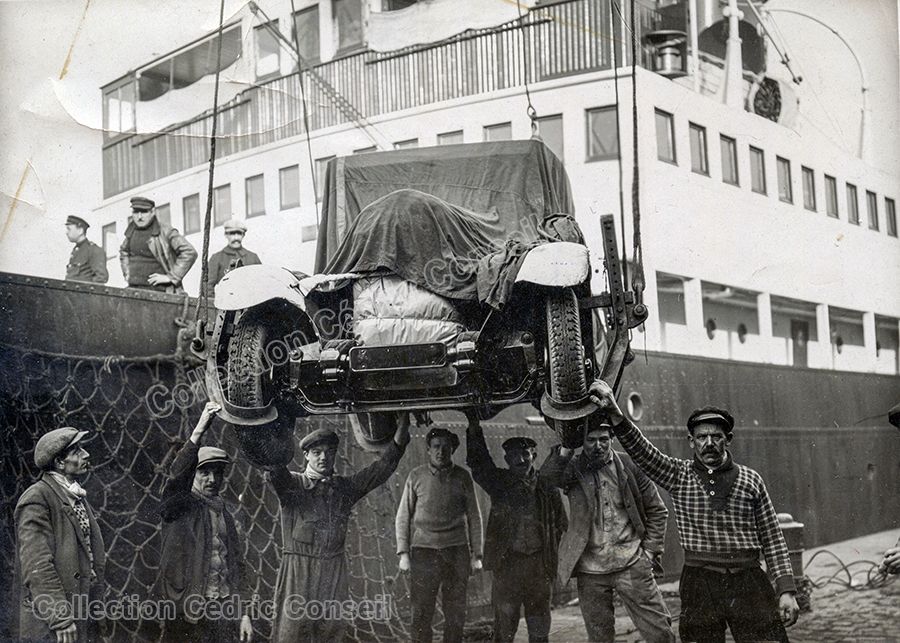 Le Havre – bateaux – port – voitures – allemand – guerre – 1940 – roll-on roll-off -pont 