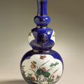 Vase (Ping) in the Form of a Gourd with Panels of Flowers and Birds, Kangxi period (1662-1722)