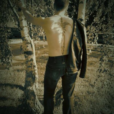 Premiers modèles masculins. 