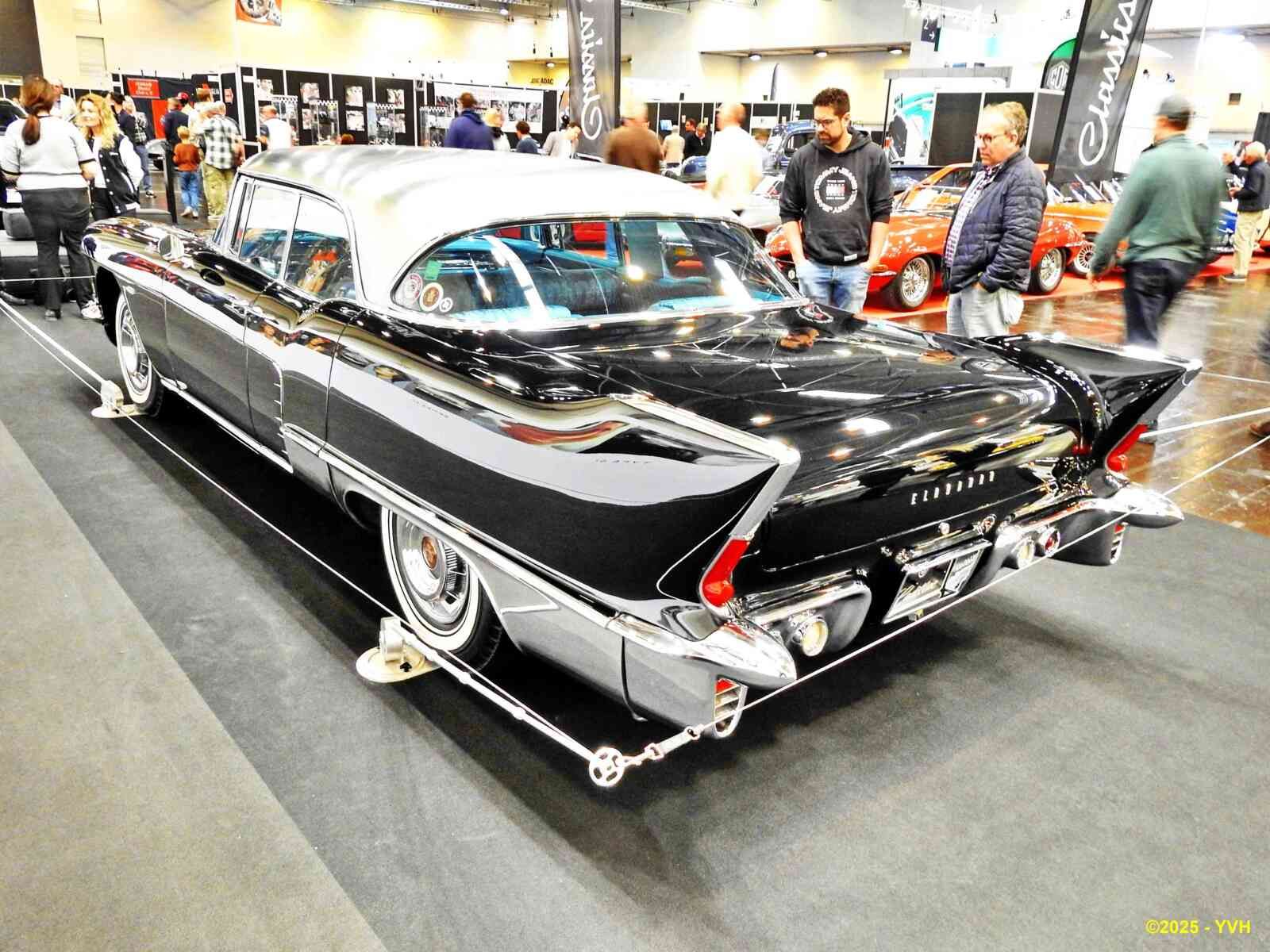 Cadillac Eldorado Brougham_02 - 1957 [USA] YVH_GF