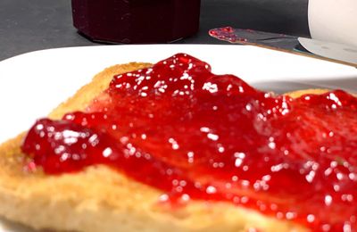 Gelée de groseilles rouges facile et sans les égrener