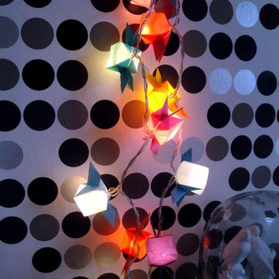 Les " petits monstres " en papier