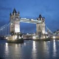 Tower bridge de Londres sur la Tamise