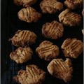 COOKIES À LA PÂTE DE CACAHUÈTES & CHOCOLAT BLANC 