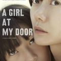 "A girl at my door" de July Jung
