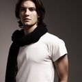 Ben Barnes pressenti pour Aro!