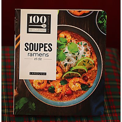 Quelques livres Larousse à offrir....