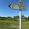 (c) En Vaucluse: Dans la véroncle: Ses moulins.