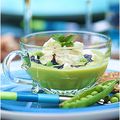 Velouté glacé d'été aux petits pois, avocat et sa chantilly aux 2 fromages.......