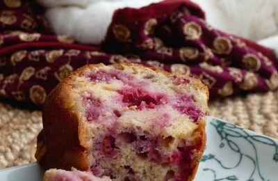 Gâteau léger aux framboises & purée d'amande