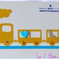 Un train jaune ... un chaton ... une carte d'anniversaire pour garçon rigolote et colorée !