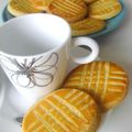 Golden butter cookies