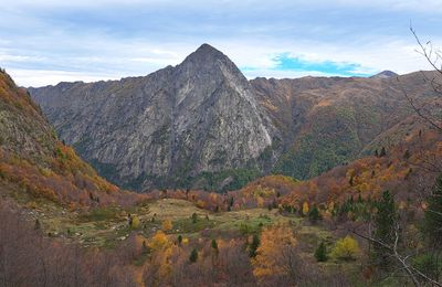 Le pic de la Baynaye et le pic d'Ouxis en passant par la jasse de Parau