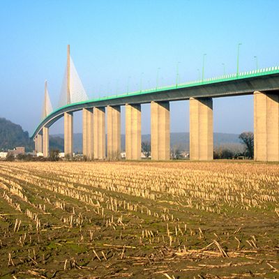 Le franchissement de la Seine. Cinquième partie