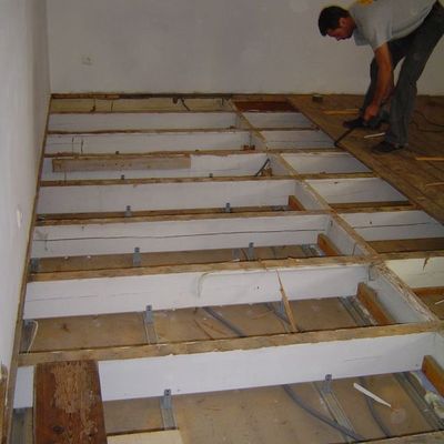 On fait sauter le plancher