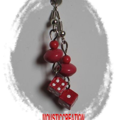 BO mini dés rouges avec perles