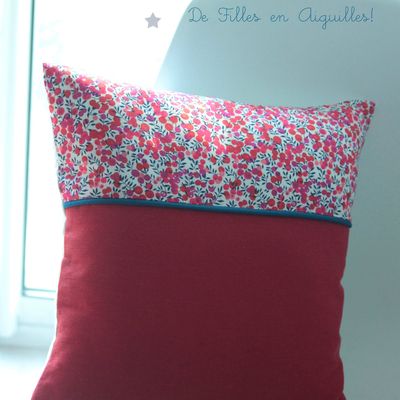 Les coussins chics du marché des créateurs