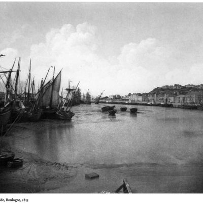 1855 Boulogne le port à marée basse