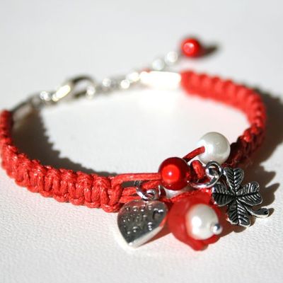 BRACELET MACRAME ROUGE