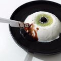 Panna cotta d’Halloween (l'œil ensanglanté)