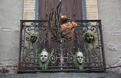 Un quartier déguisé à Toulouse le 8 avril 2016 (2)