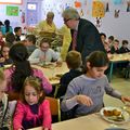 REPAS DE PÂQUES : 595 REPAS SERVIS AVEC, AU MENU, DE L'AGNEAU DE THIÉRACHE.