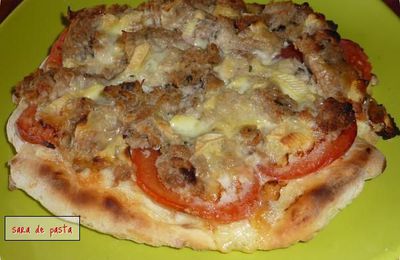 Une pizza bien réconfortante,andouillette et reblochon.