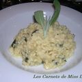 Risotto à la sauge croustillante